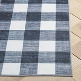 Safavieh Santa Clara 4'-0" x 6'-0" Rug in Ivory / Grey Black