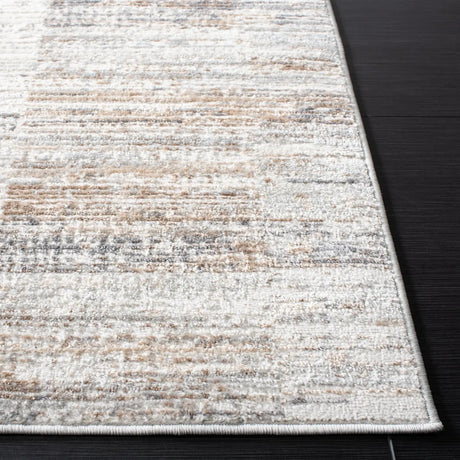 Safavieh Shivan 100 4'-0" x 6'-0" Rug in Ivory / Grey