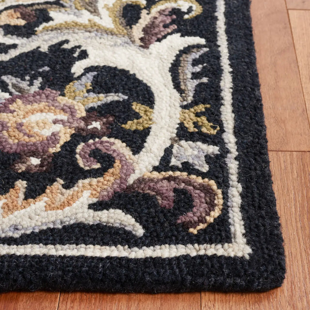 Safavieh Savonnerie 4'-0" x 6'-0" Rug in Ivory / Black