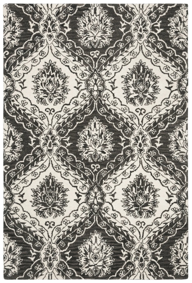 Safavieh Blossom 4'-0" x 6'-0" Rug in Charcoal / Ivory