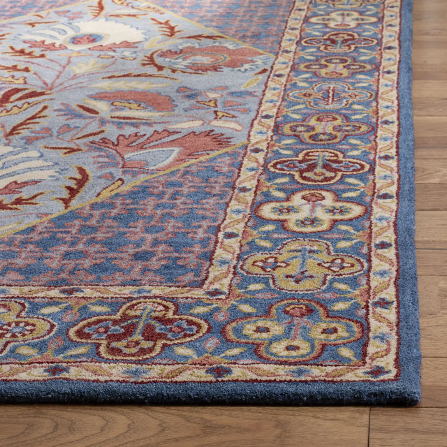 Safavieh Antiquity 4'-0" x 6'-0" Rug in Blue / Red