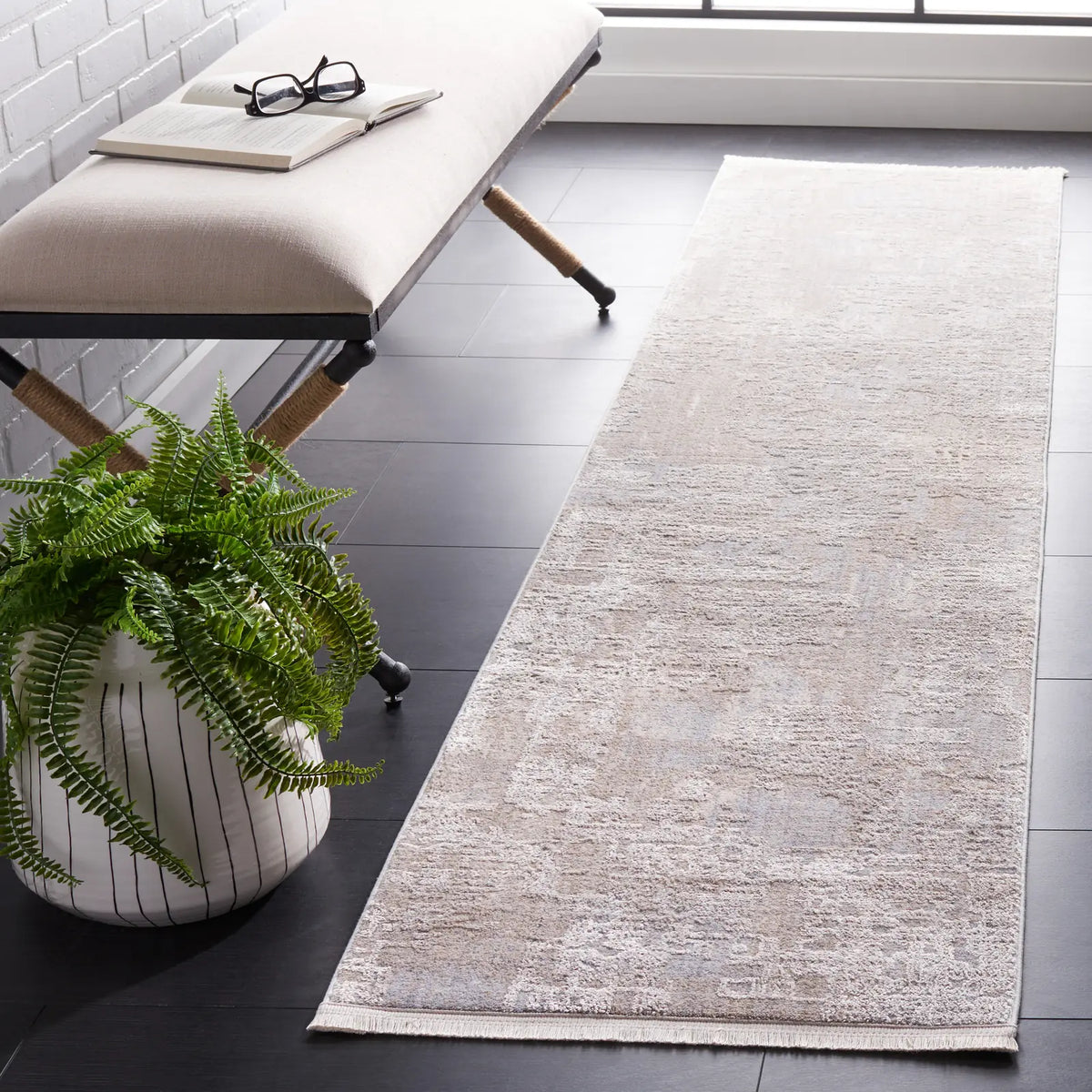Safavieh Marmara 2'-0" x 8'-0" Rug in Grey / Beige Blue