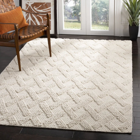 Safavieh Natura 5'-0" x 8'-0" Rug in Ivory / Beige