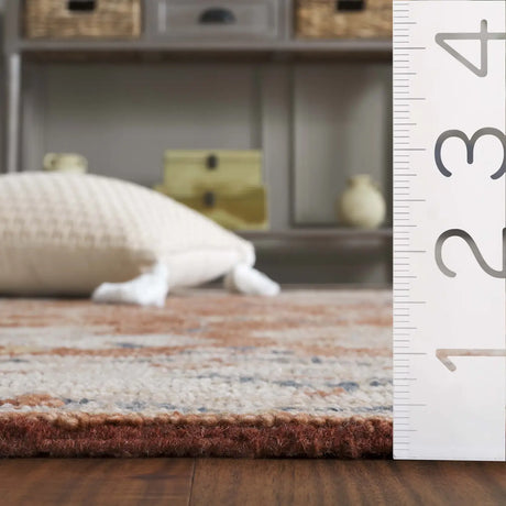 Safavieh Samarkand 6'-0" x 9'-0" Rug in Rust / Beige