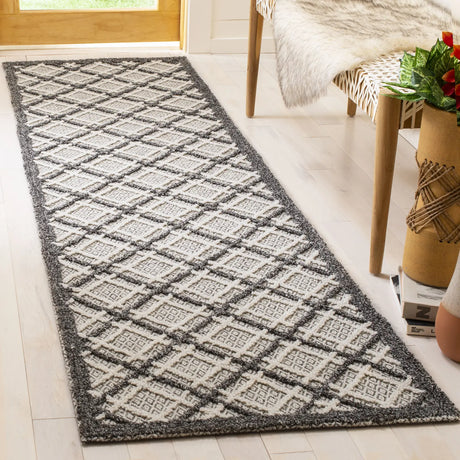 Safavieh Trace 2'-3" x 8'-0" Rug in Dark Grey / Light Grey