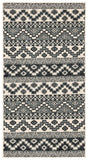 Safavieh Veranda 2'-7" x 5'-0" Rug in Beige / Grey