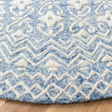 Safavieh Blossom 6'-0" x 6'-0" Rug in Blue / Ivory