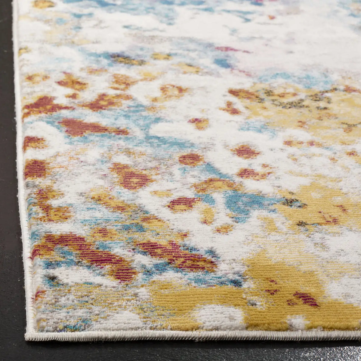 Safavieh Aria 4'-0" x 6'-0" Rug in Cream / Dark Teal
