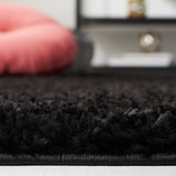 Safavieh Tahoe Shag 4'-0" x 6'-0" Rug in Black