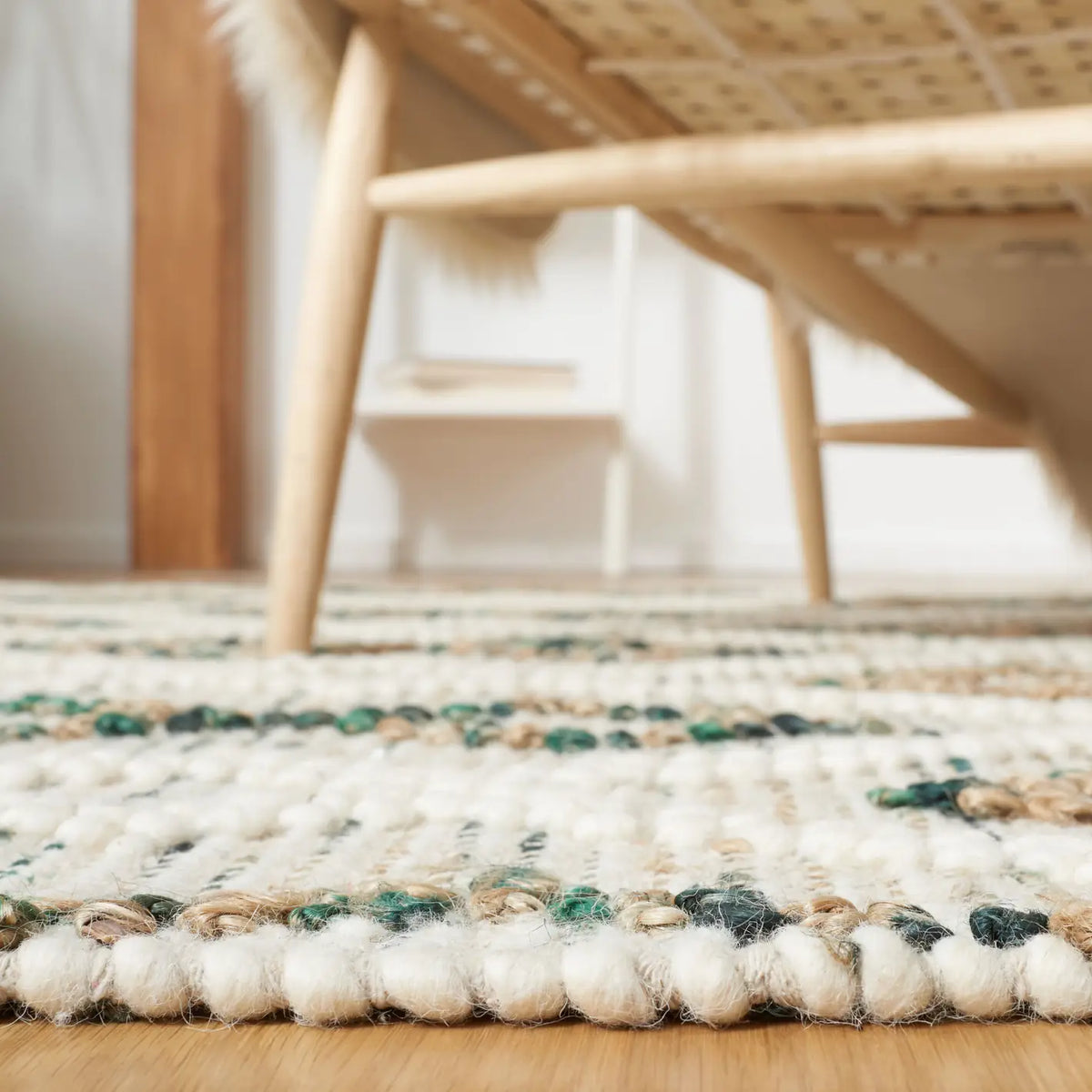 Safavieh Natura 4'-0" x 6'-0" Rug in Ivory / Emerald
