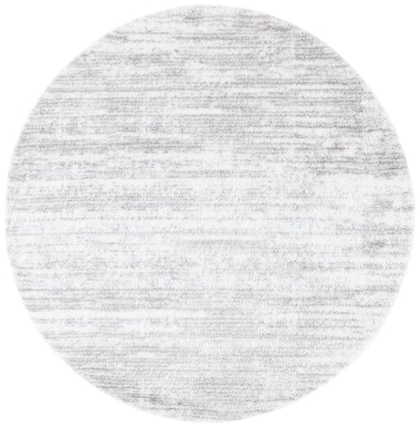 Safavieh Tahoe Shag 6'-7" x 6'-7" Rug in Ivory / Grey