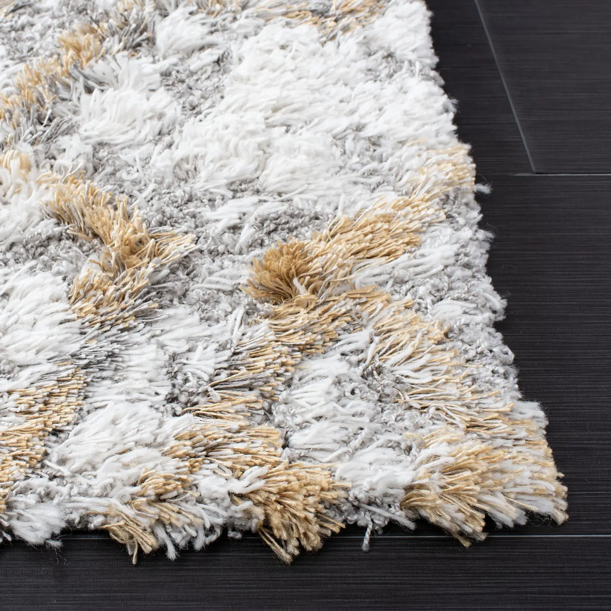 Safavieh Horizon Shag 800 4'-0" x 6'-0" Rug in Ivory / Gold