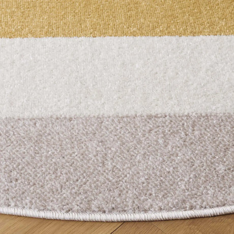 Safavieh Adirondack 6'-7" x 6'-7" Rug in Beige / Yellow