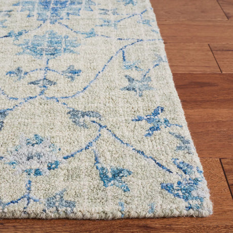 Safavieh Blossom 5'-0" x 8'-0" Rug in Silver / Blue