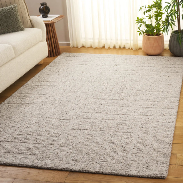 Safavieh Harvest 4'-0" x 6'-0" Rug in Beige