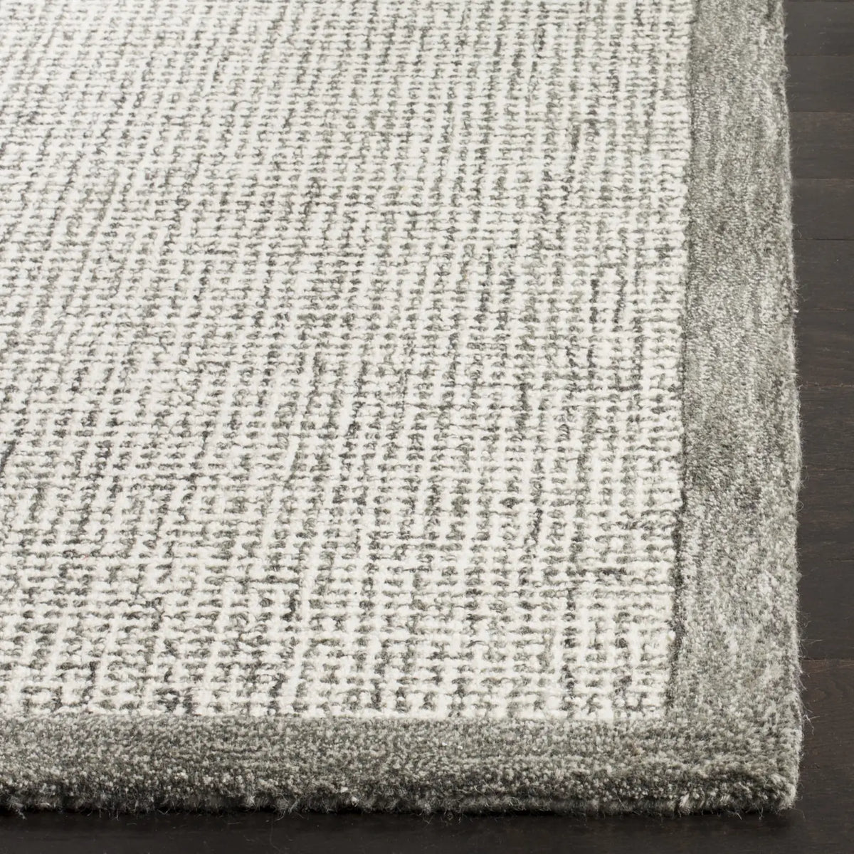 Safavieh Abstract 6'-0" x 9'-0" Rug in Sage / Ivory