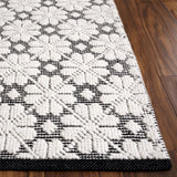Safavieh Vermont 4'-0" x 6'-0" Rug in Ivory / Black