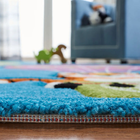 Safavieh Carousel Kids 100 4'-0" x 6'-0" Rug in Blue / Green