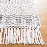 Safavieh Casablanca 4'-0" x 6'-0" Rug in Black / Ivory