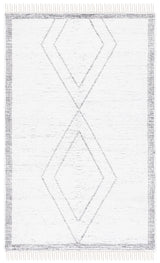 Safavieh Casablanca 4'-0" x 6'-0" Rug in Ivory / Grey
