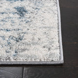 Safavieh Tulum 4'-0" x 6'-0" Rug in Ivory / Blue
