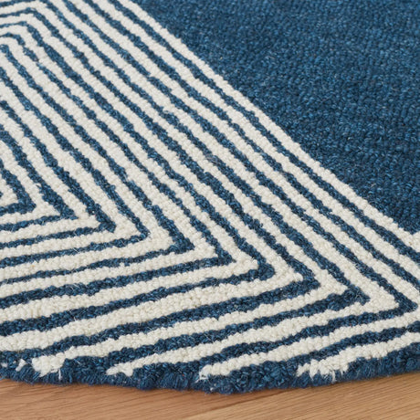Safavieh Micro-Loop 5'-0" x 5'-0" Rug in Navy / Ivory
