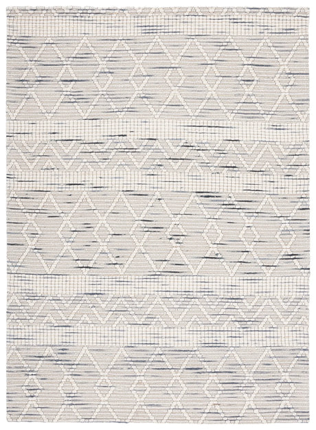 Safavieh Marbella 4'-0" x 6'-0" Rug in Ivory / Grey