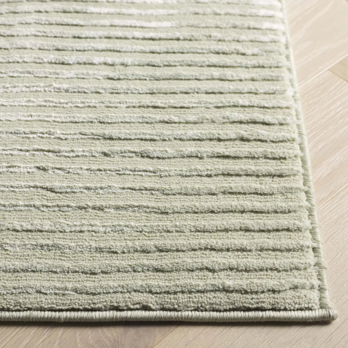 Safavieh Revive 4'-0" x 6'-0" Rug in Sage / Ivory