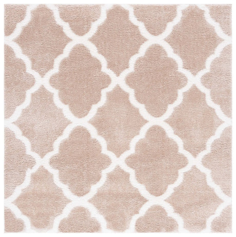 Safavieh Tahoe Shag 6'-7" x 6'-7" Rug in Beige / White