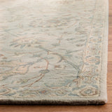 Safavieh Heritage 5'-0" x 8'-0" Rug in Silver / Ivory