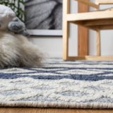 Safavieh Vermont 4'-0" x 6'-0" Rug in Ivory / Blue