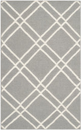 Safavieh Dhurries 2'-6" x 4'-0" Rug in Grey / Ivory