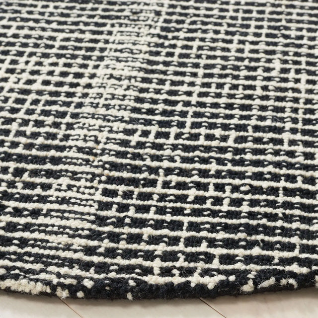 Safavieh Abstract 6'-0" x 6'-0" Rug in Black / Ivory