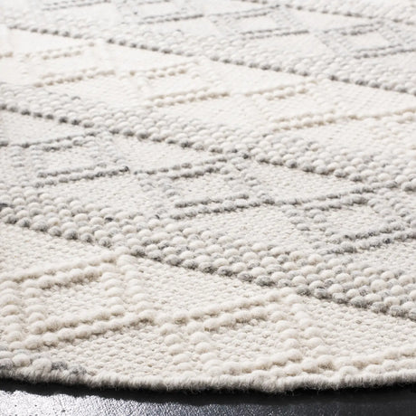 Safavieh Natura 6'-0" x 6'-0" Rug in Grey / Ivory