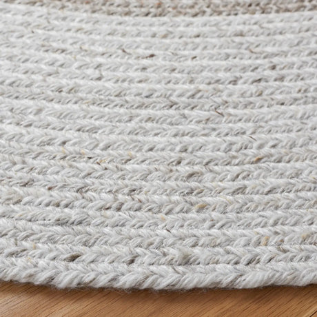 Safavieh Braided 5'-0" x 5'-0" Rug in Beige / Light Grey