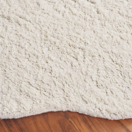 Safavieh Vermont 6'-0" x 6'-0" Rug in Ivory
