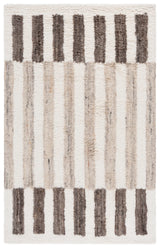 Safavieh Vermont 4'-0" x 6'-0" Rug in Ivory / Grey