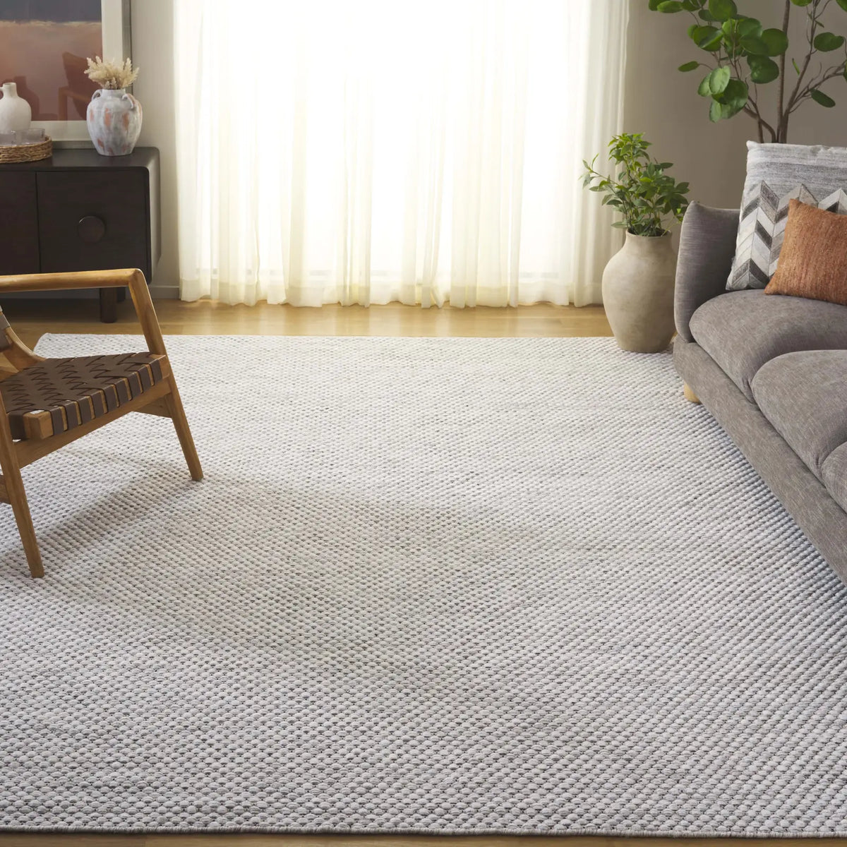 Safavieh Vermont 6'-0" x 9'-0" Rug in Light Grey / Ivory