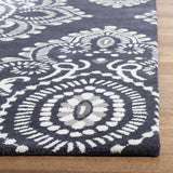 Safavieh Wyndham 4'-0" x 6'-0" Rug in Dark Grey / Ivory