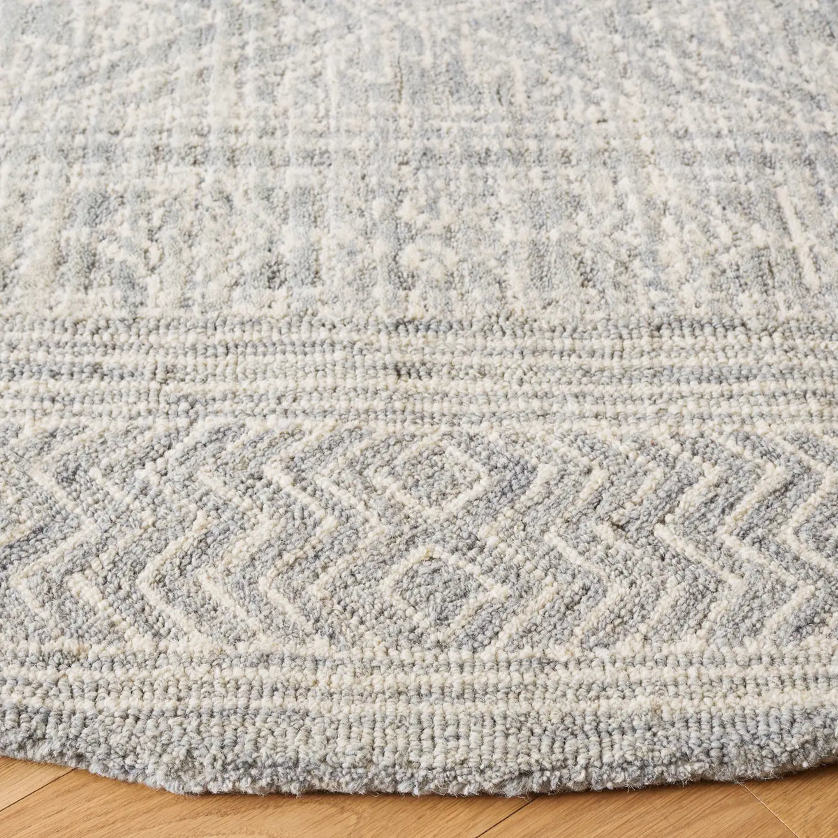 Safavieh Abstract 6'-0" x 6'-0" Rug in Light Blue / Ivory