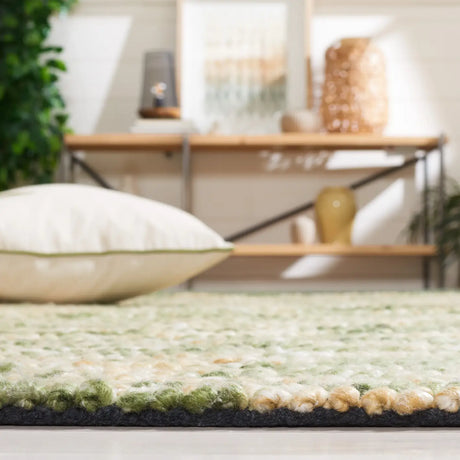 Safavieh Natura 6'-0" x 9'-0" Rug in Yellow / Green