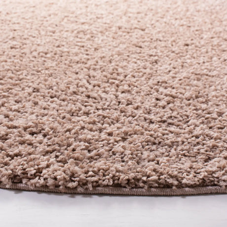 Safavieh Primo Shag 6'-7" x 6'-7" Rug in Beige