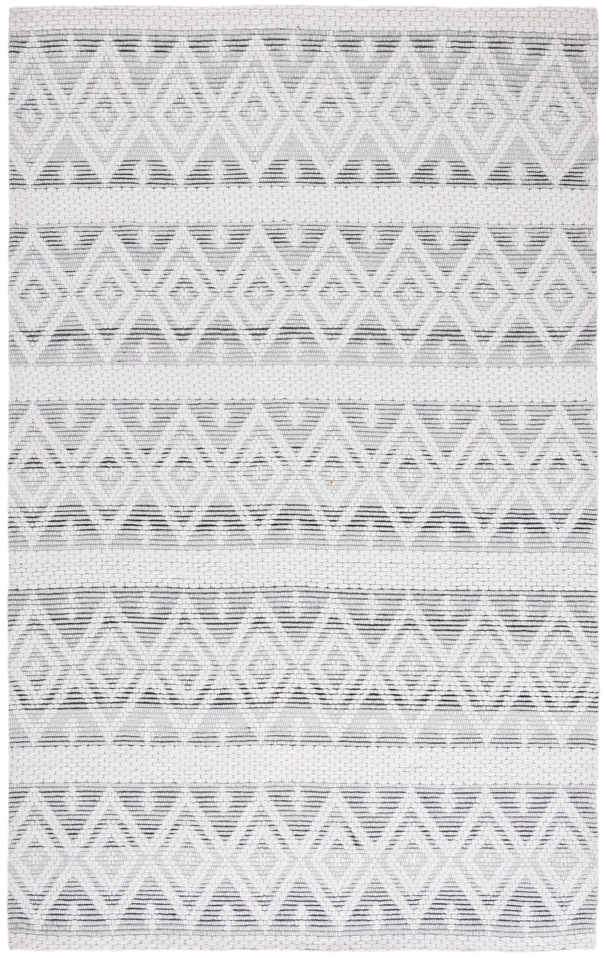 Safavieh Marbella 4'-0" x 6'-0" Rug in Ivory / Black