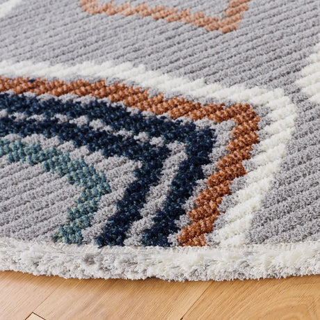 Safavieh Marrakesh 6'-7" x 6'-7" Rug in Grey / Blue Rust