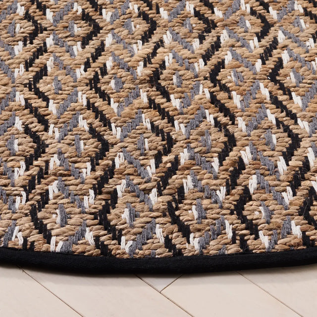 Safavieh Natural Fiber 7'-0" x 7'-0" Rug in Natural / Black