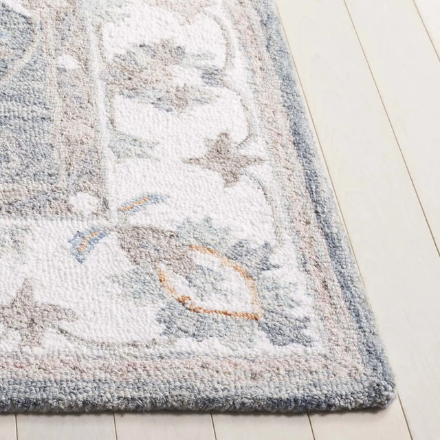 Safavieh Heritage 4'-0" x 6'-0" Rug in Grey / Ivory