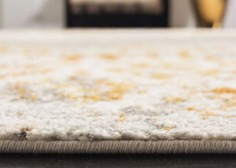 Safavieh Madison 4'-0" x 6'-0" Rug in Cream / Orange