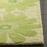 Safavieh Safavieh Kids 4'-0" x 6'-0" Rug in Beige / Green