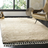 Safavieh Casablanca 5'-0" x 8'-0" Rug in Beige