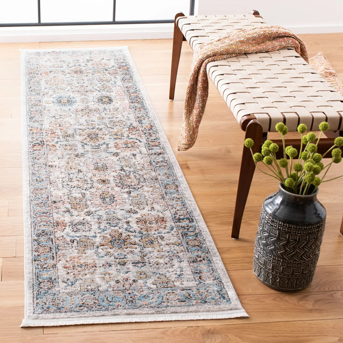 Safavieh Shivan 2'-2" x 8'-0" Rug in Grey / Blue